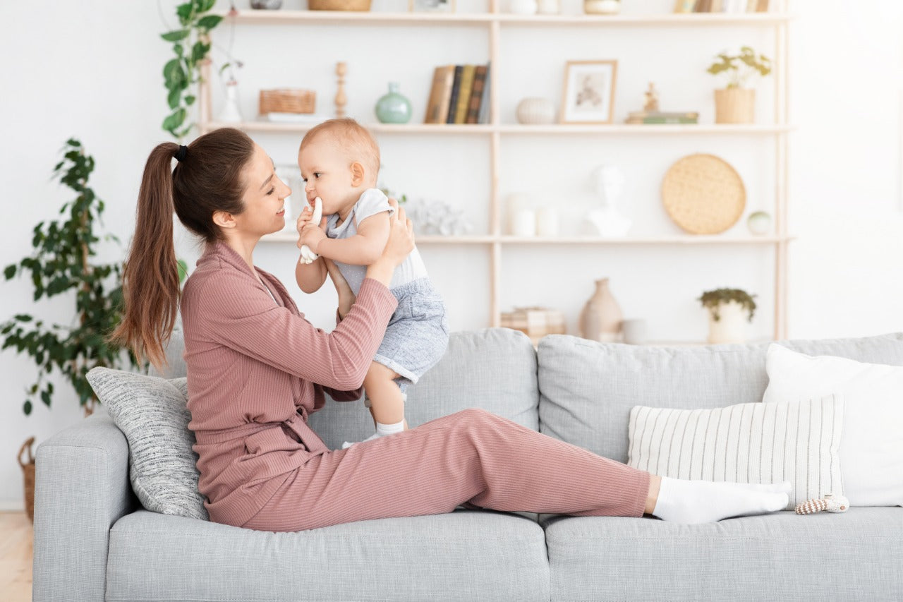 Aprendiendo y cuidando de los más pequeños del hogar